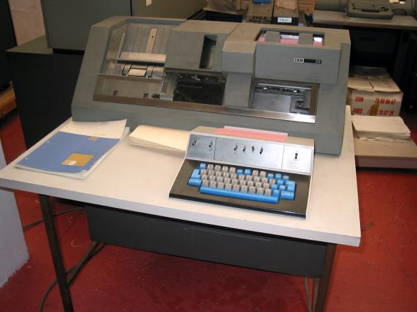 Perforatrice de cartes IBM 029