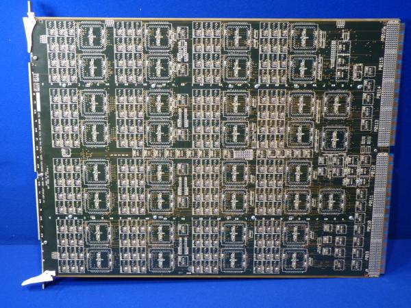 Une carte du MPP 12000 à 32 processeurs